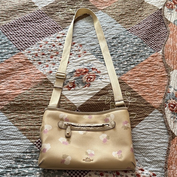 Coach purse Beachwood Field Flower Printed Womens Crossbody Bag - Picture 1 of 14
